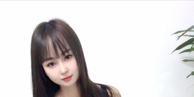 梅花园七七陪你一起解锁姿势