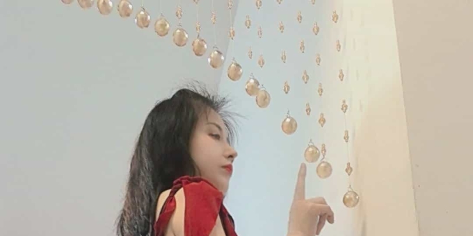 梅花园芒果风骚熟妇