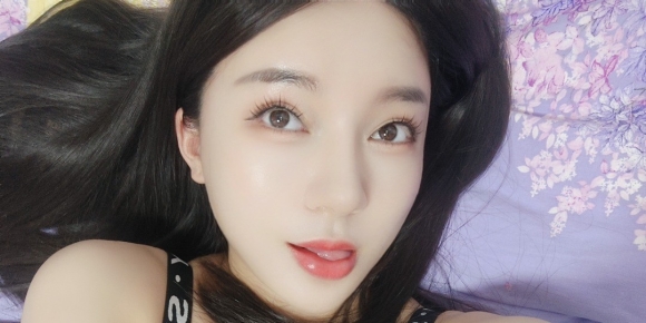 天河潭村白虎安娜