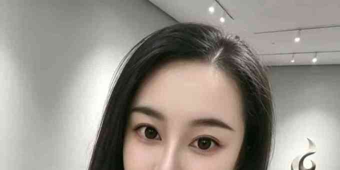 梅花园气质美女性感珊珊