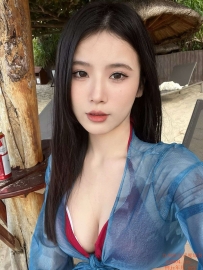 大长腿美女兼直-小樱